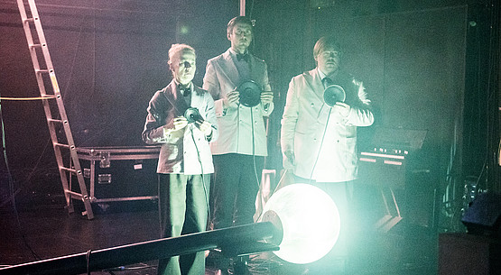 <p>Bild in Klängen von Thom Luz nach einer Komposition von Charles Ives</p>