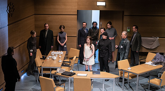 <p>von Sophokles und unter Verwendung von «Die drei Leben der Antigone» von Slavoj Žižek</p>