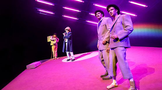 WARTEN AUF GODOT